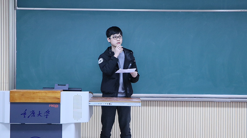xueshengdaibiao2