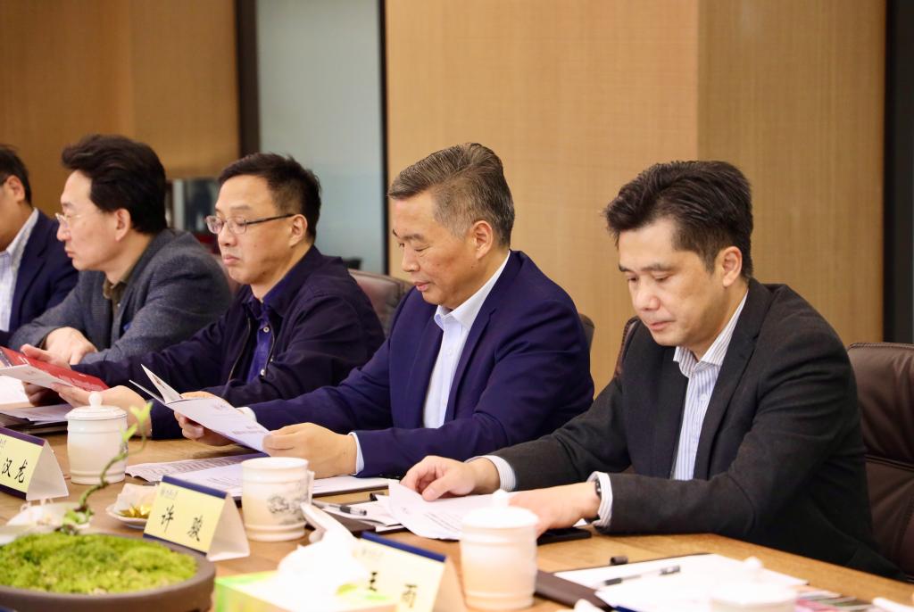 http://www.msre.cqu.edu.cn/__local/B/E0/81/9E6F803E85DEBDFF9F856212502_4B35F6A7_12D42.jpg